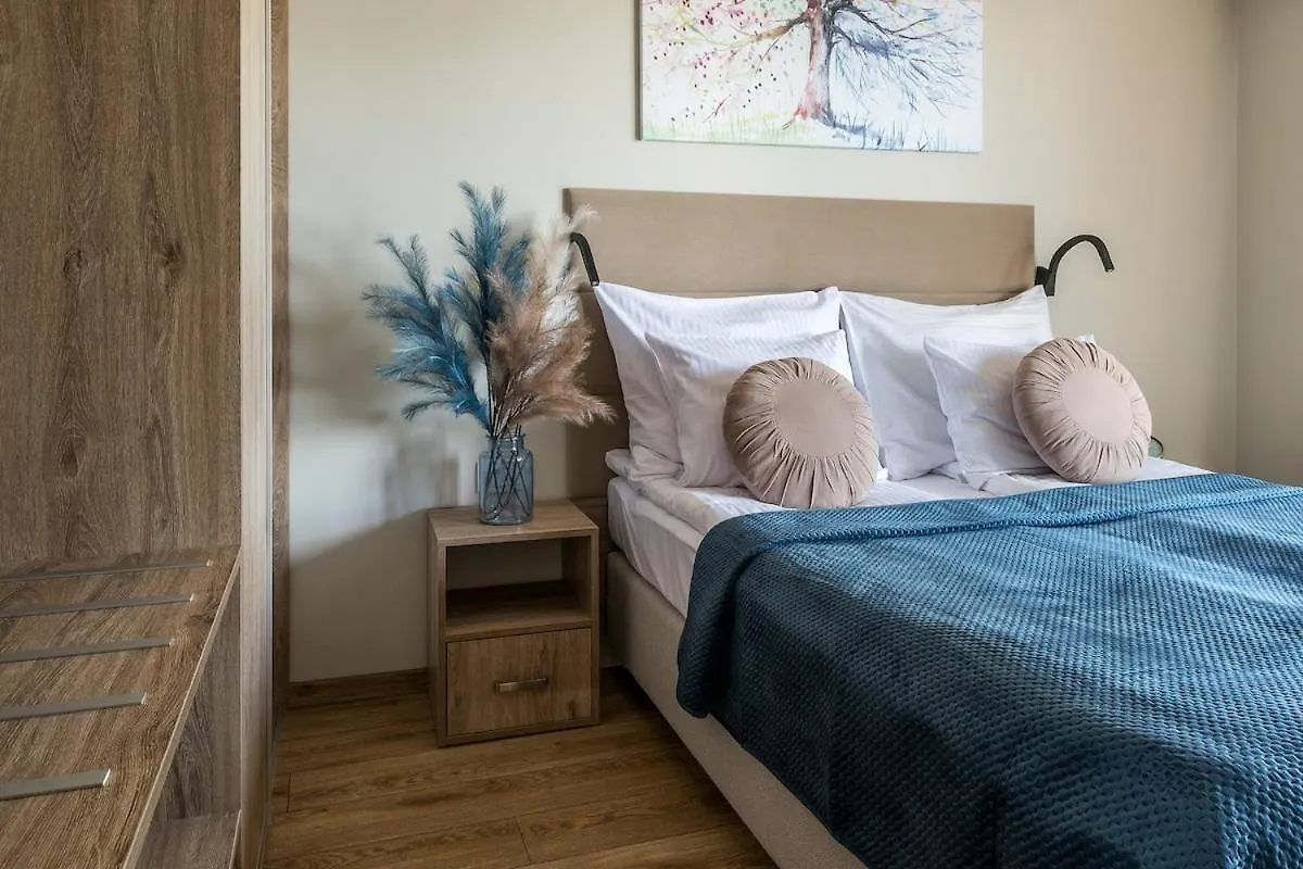 Unique Studio Apartment With 2 Balconies With Wawel Castle And City Views Kraków